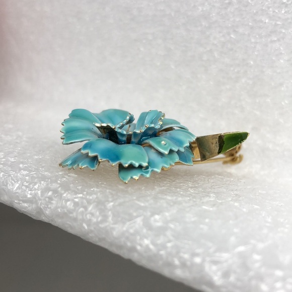 Vintage Brooch Blue & Gold Tone Carnation Flower - Picture 5 of 8
